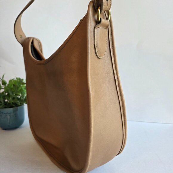 EUC & HTF Vintage Coach Becket Zip (#9920) in Stone - Picture 5 of 16